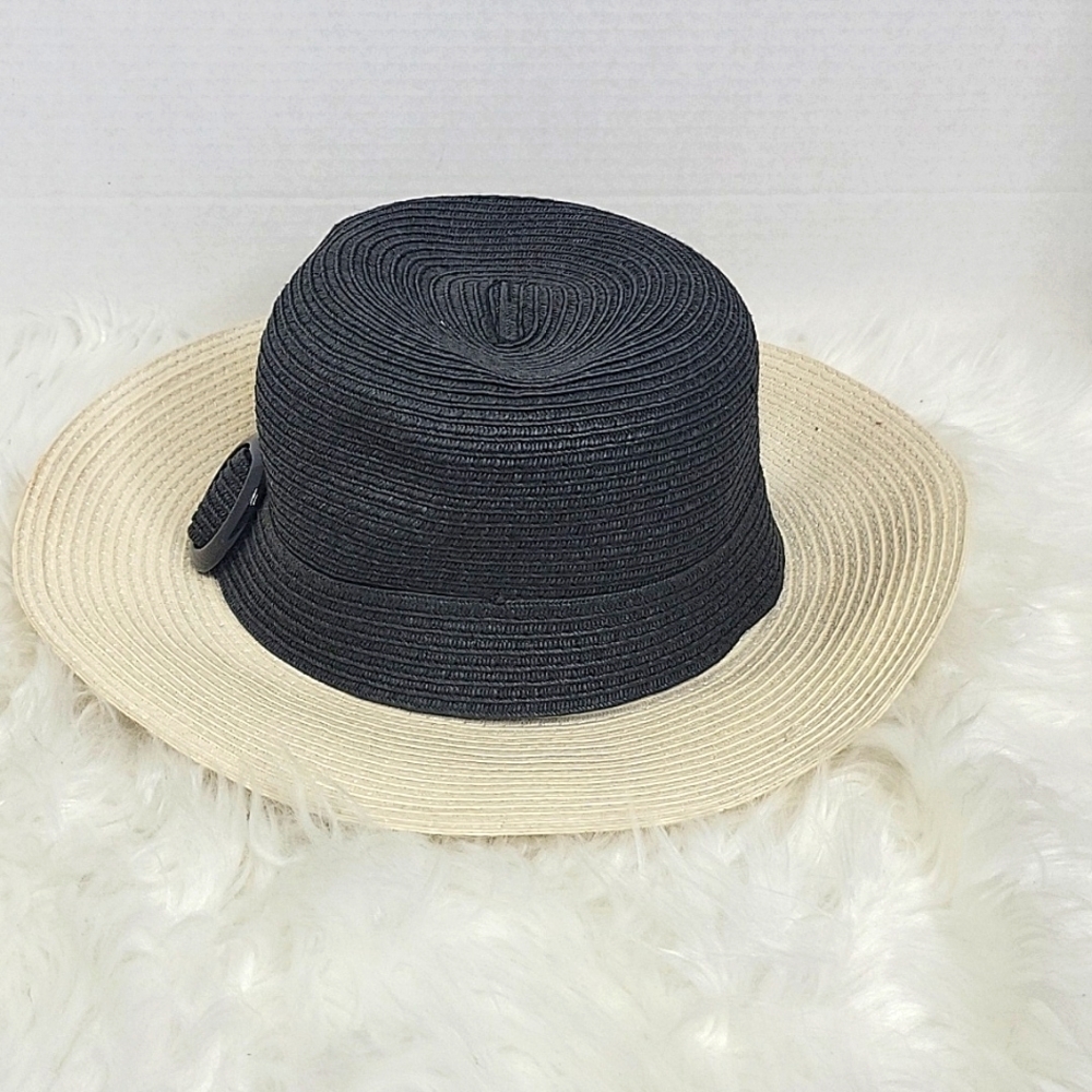MAGID Paper Straw Hat Black and‎ Cream OS
